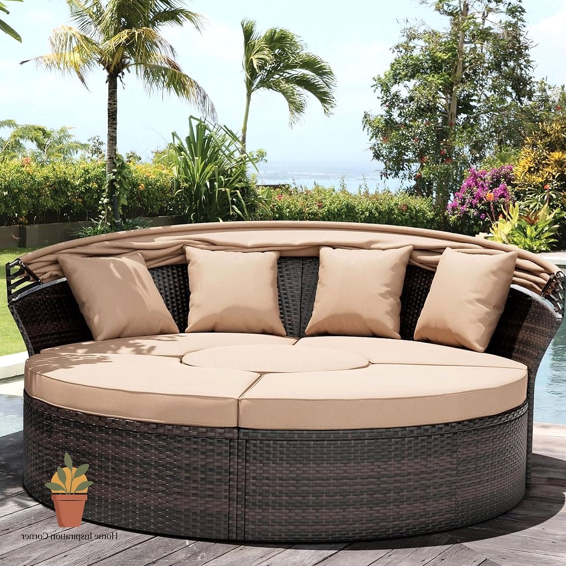 Balcony with Convertible Daybed Seating
