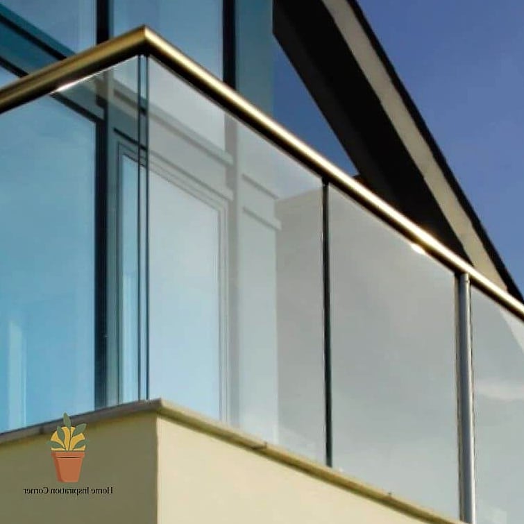 21 Glass Railing Balcony Looks We're Obsessed With This Year 19 Corner-Wrap Glass Panels