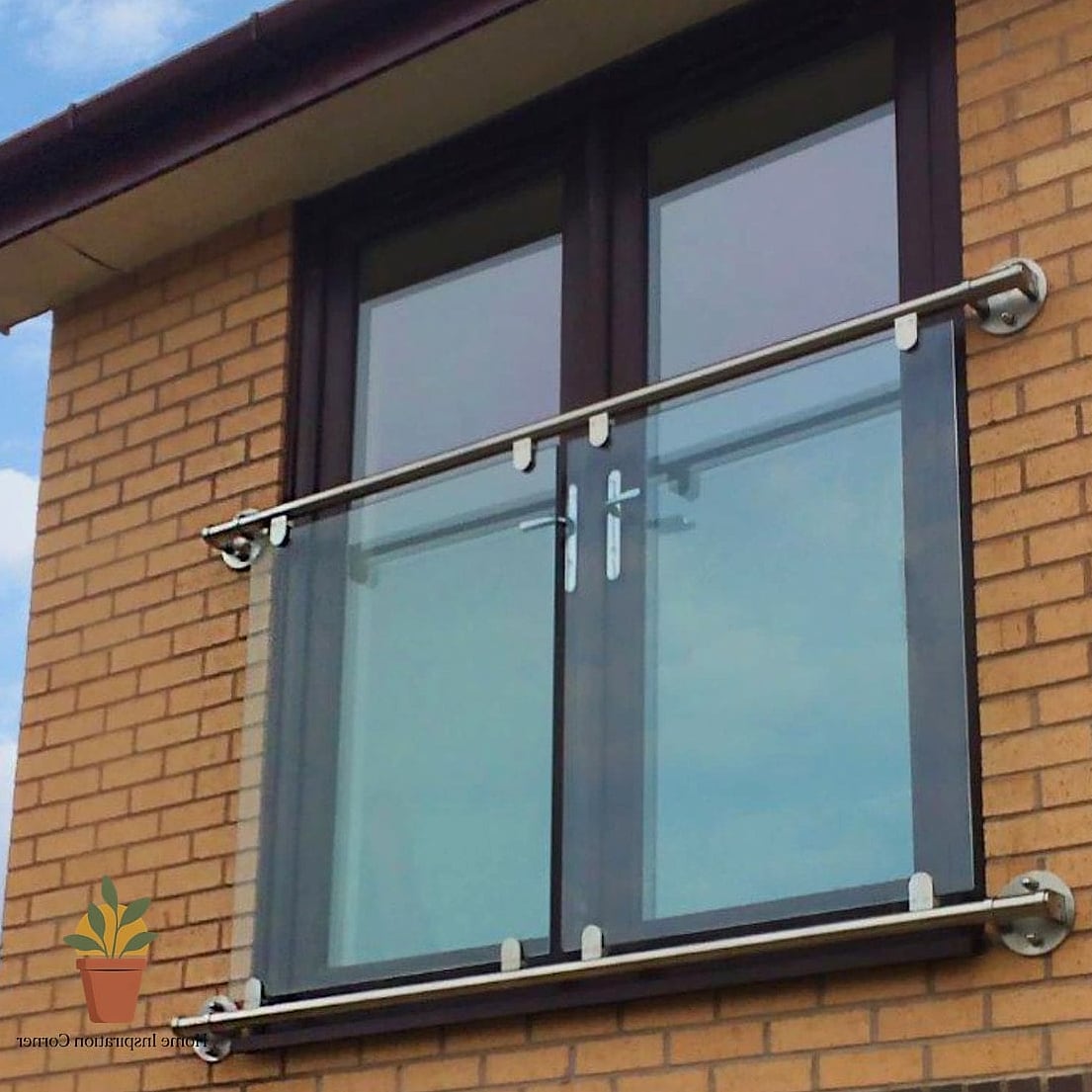 Glass Panel Railings for an Unobstructed View