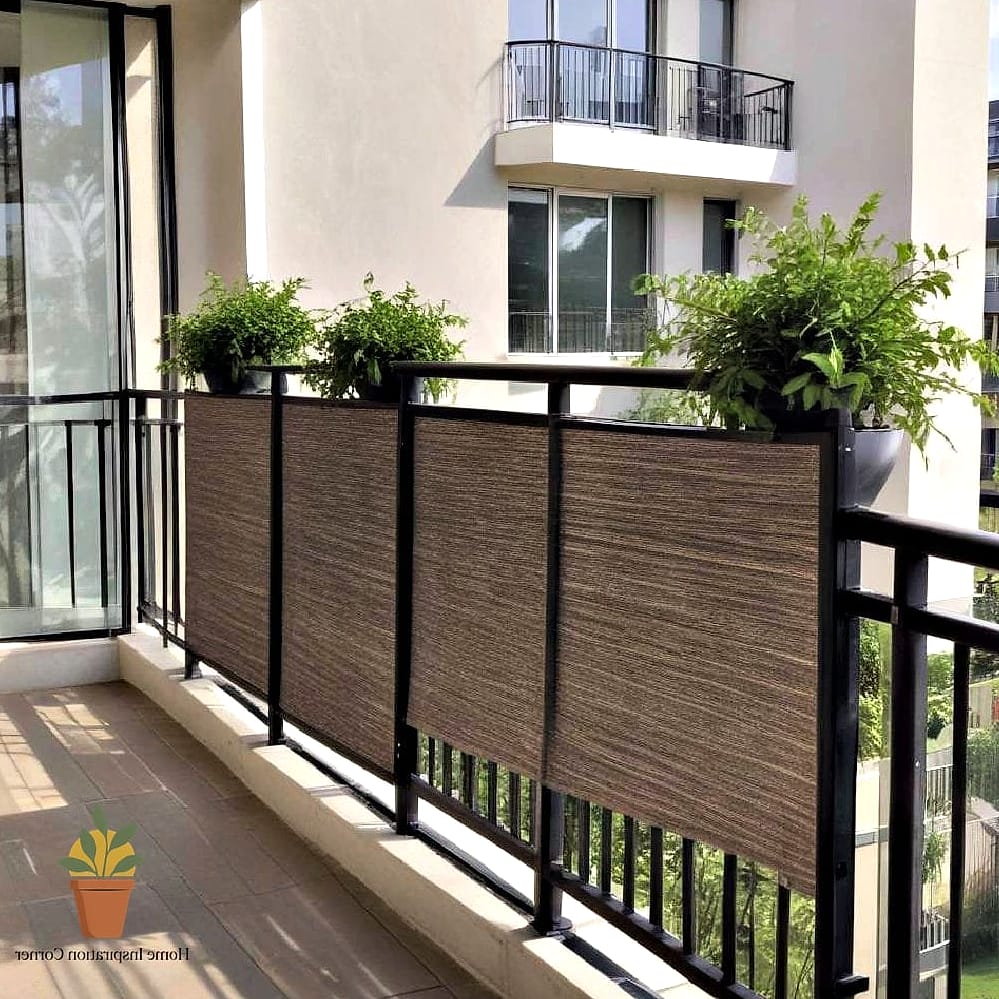 A Privacy Screen for Ground-Floor or Close-Neighbor Balconies
