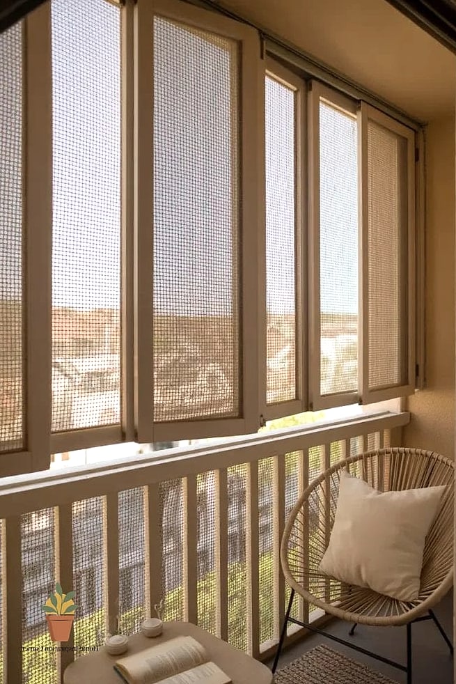 Use a Folding Screen for Privacy