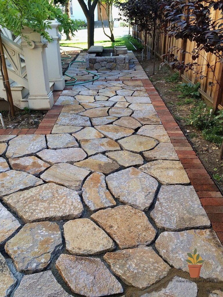 14 Backyard Fences Ideas That Are Trending on Pinterest 1 featured 4433