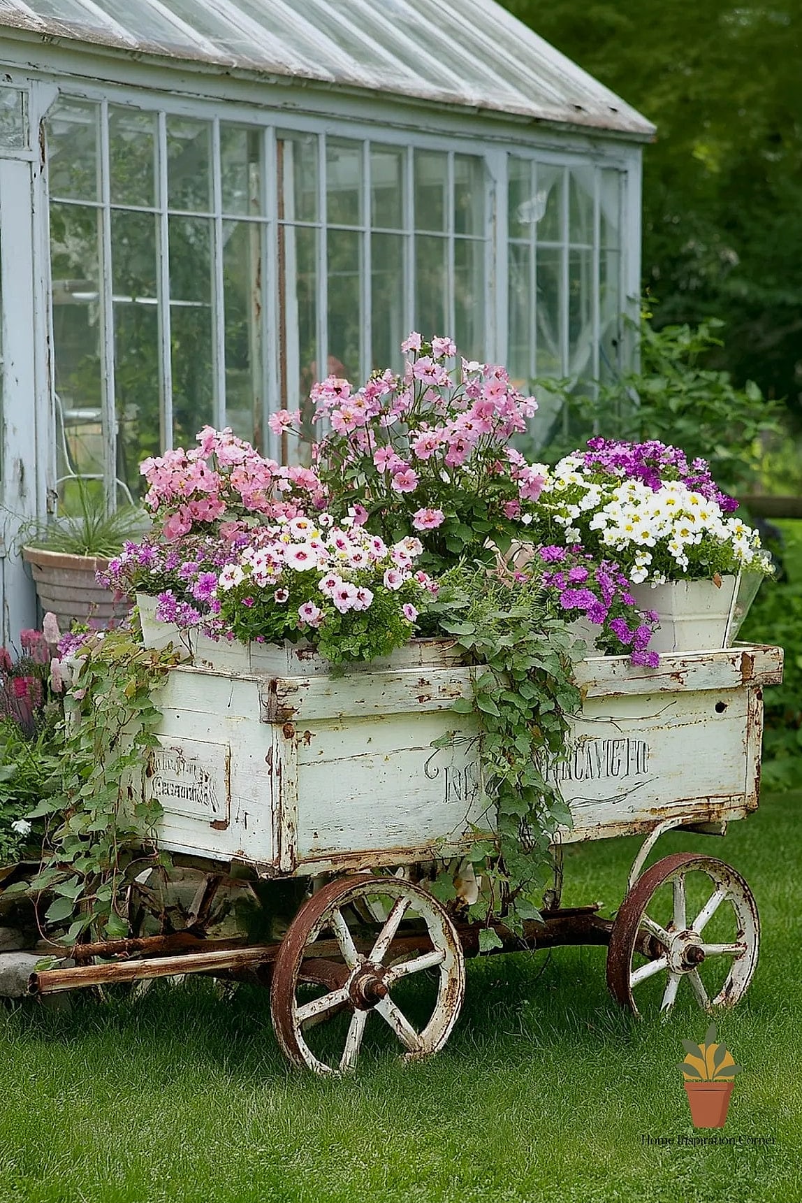 Antique Wagon Wheel Garden Accent