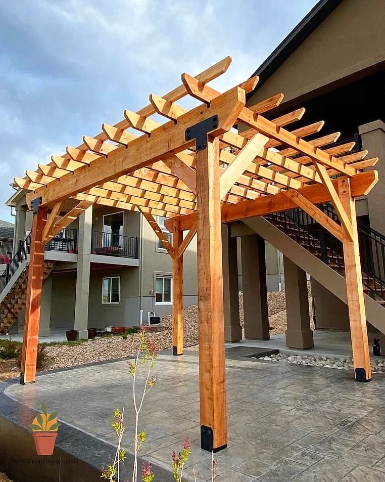 Basic Cedar Post-and-Beam Pergola