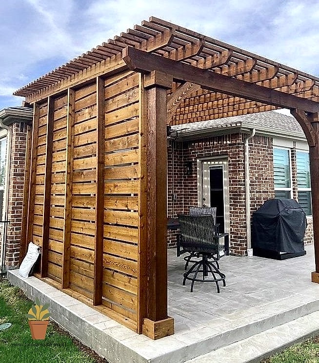 Cedar Privacy Screen Around the Patio