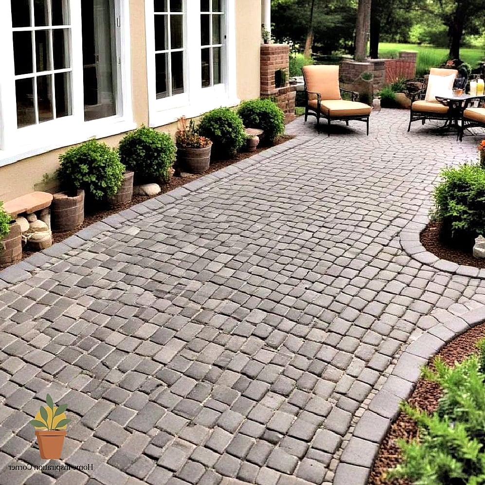 15 Outdoor Pavers Looks We're Obsessed With This Year 8 Cobblestone-Style Pavers