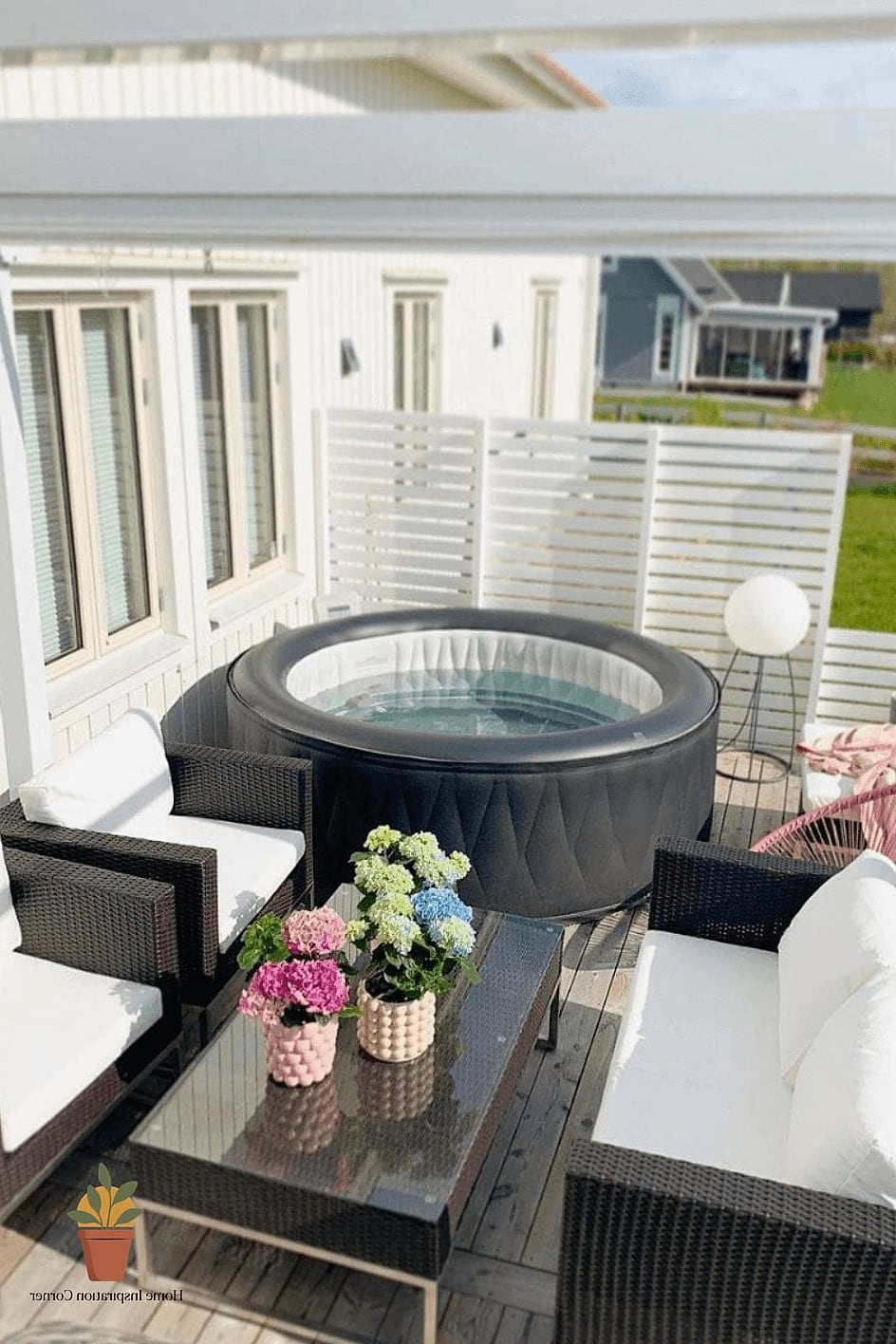 Deck Corner Nook with Privacy Screens