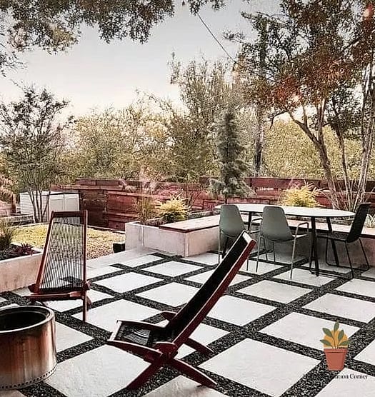 Gravel with Paver Accents