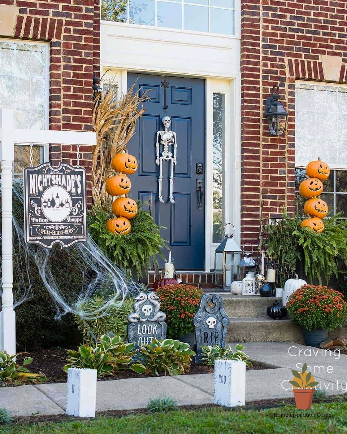 Illuminated Pumpkin Topiary