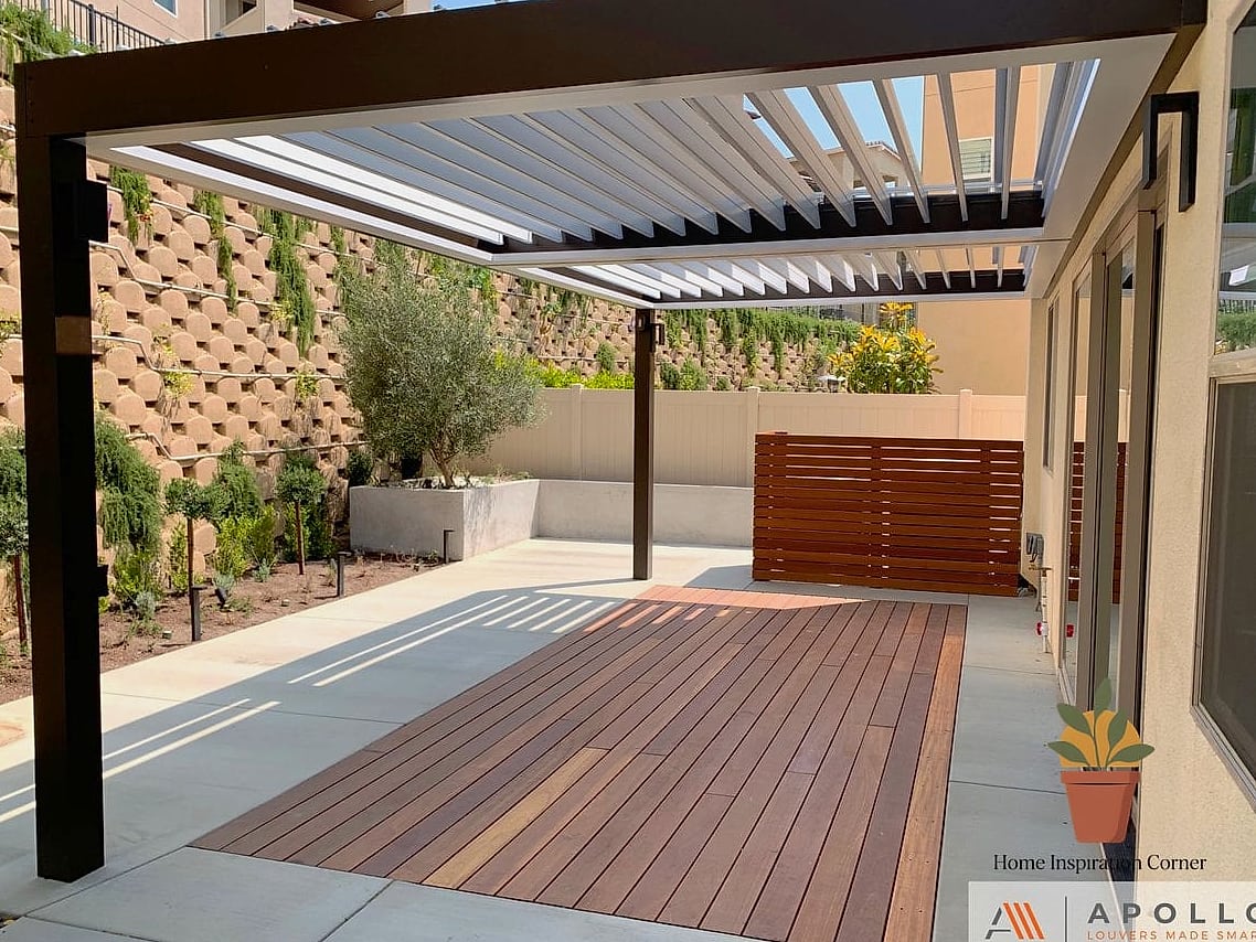 Louvered Pergola Roof
