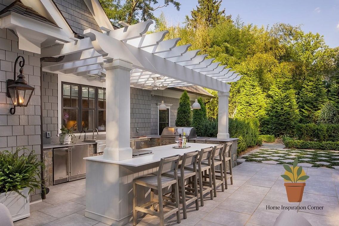 Outdoor Kitchen Island with Bar Seating