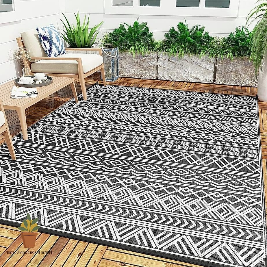 23 Small Outdoor Patio Ideas Designs You Need to See Right Now 11 Outdoor Rug Layer