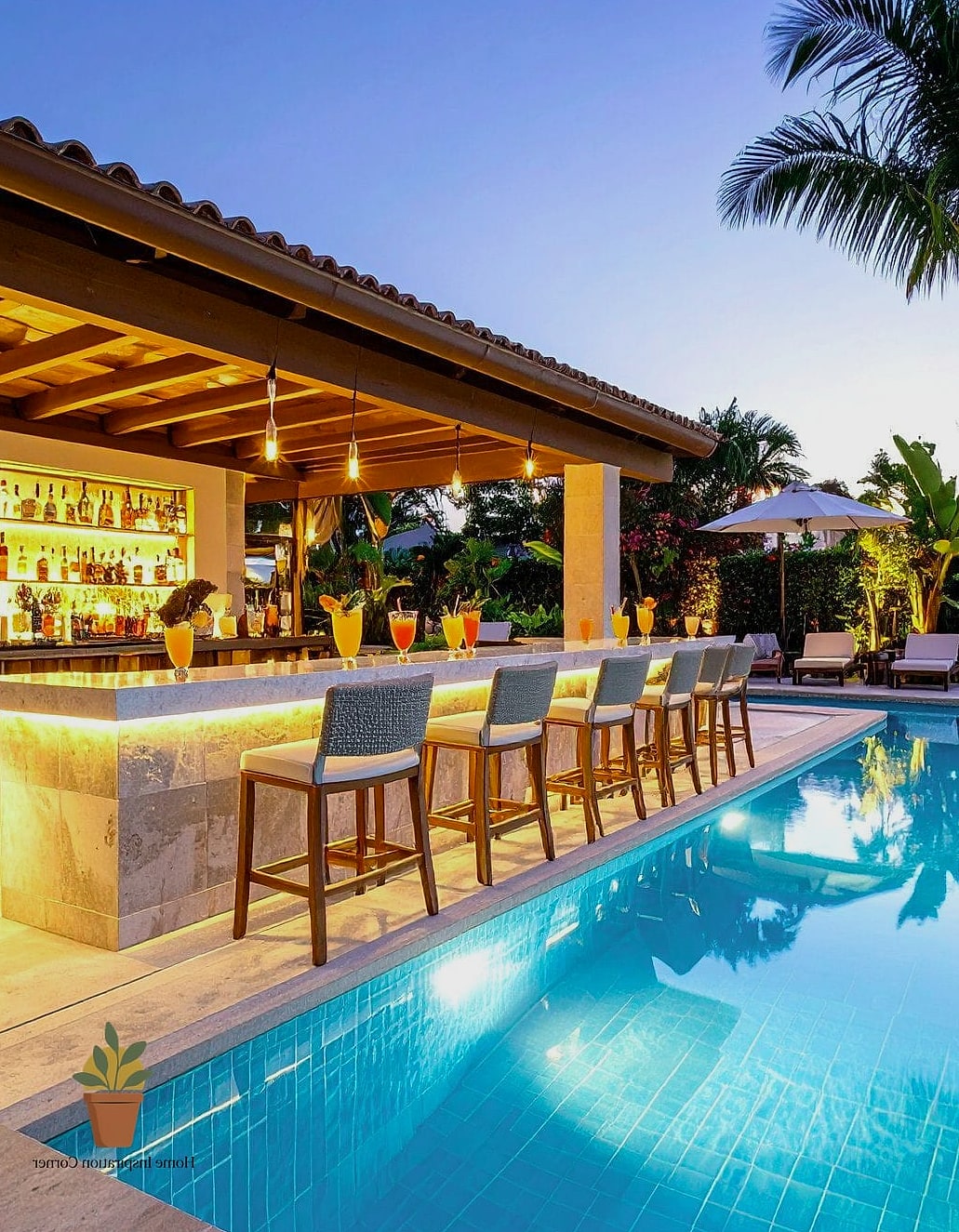 Poolside Swim-Up Style Bar