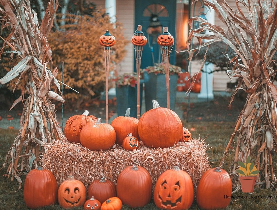 A Pumpkin Patch Display Using Real and Faux Mixed Together
