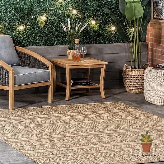 Solid Neutral Rugs for a Minimalist Look