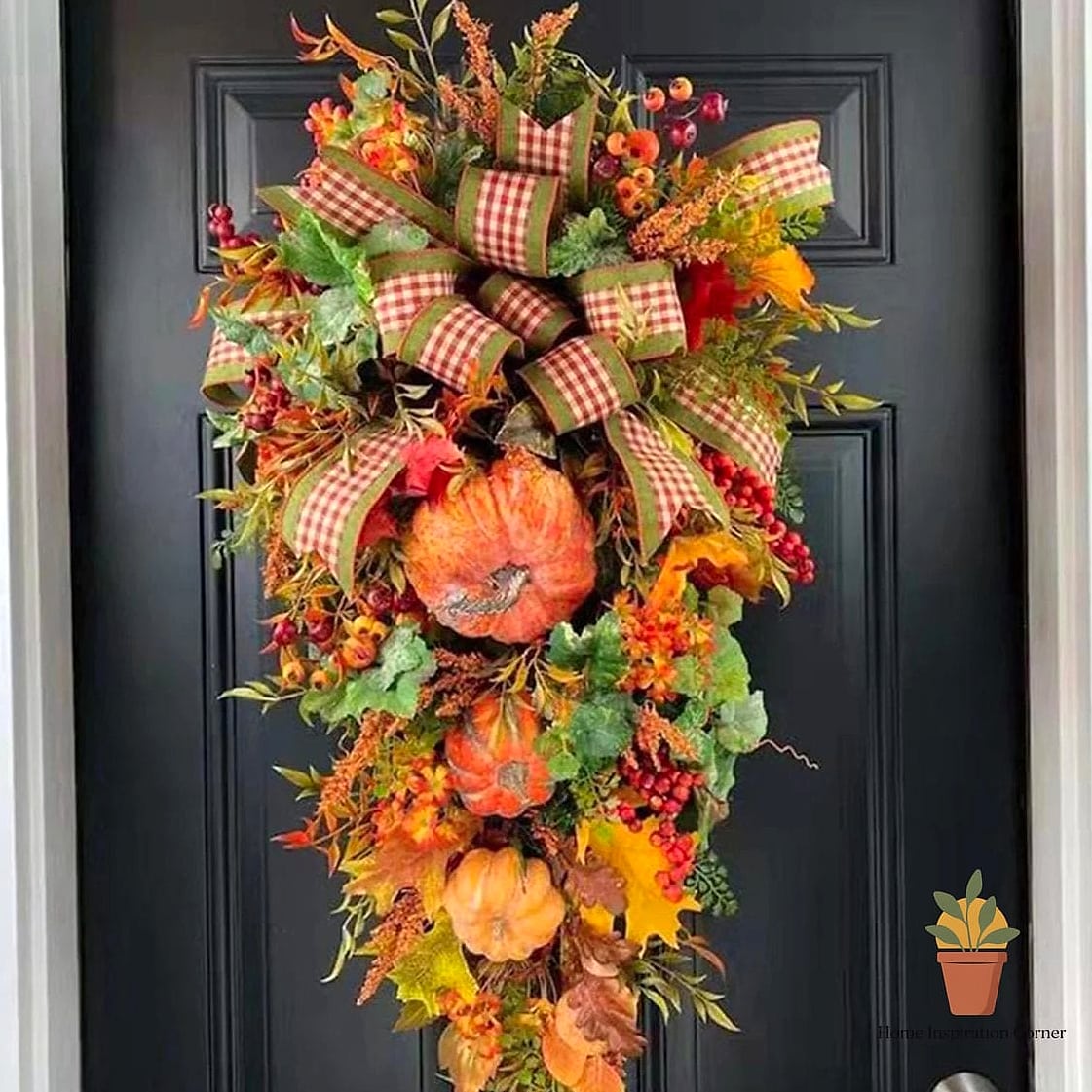 23 Outdoor Fall Decor Ideas Designs That Maximize Style and Function 5 A Statement Wreath with Mixed Textures