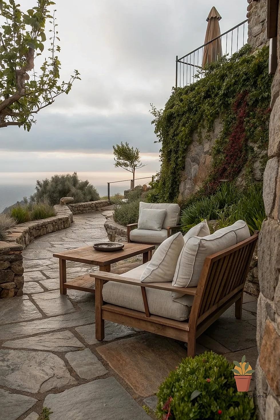 19 Patio Interno Ideas That Are Both Stylish and Practical 13 Use a Mix of Textures on the Walls